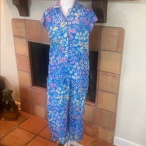 The Cat’s Pajamas Blue Floral Button-Up Pajama Set, size S
